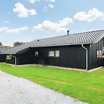 Holiday home 5 Star In Hjorring Lonstrup