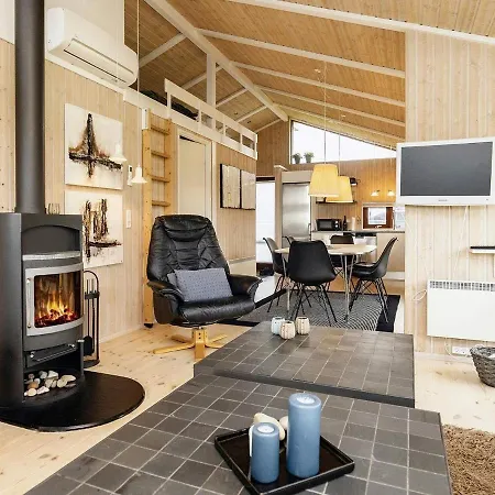 8 Person In Hj Rring Holiday home Lonstrup