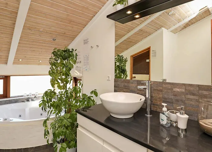 8 Person In Hjorring-by Traum *